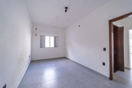 Quarto de casa para alugar com 1 quarto, 120m² em Vila Buenos Aires, São Paulo