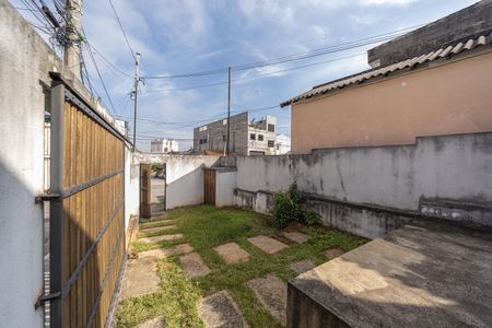 Casa para alugar com 120m², 1 quarto e 3 vagas Casa para alugar com 120m², 1 quarto e 3 vagasGaragem