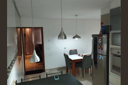 Casa à venda com 3 quartos, 100m² em Jardim Mangalot, São Paulo