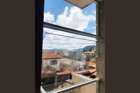 Casa à venda com 3 quartos, 100m² em Jardim Mangalot, São Paulo