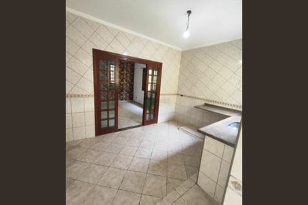 Casa à venda com 100m², 1 quarto e 2 vagas