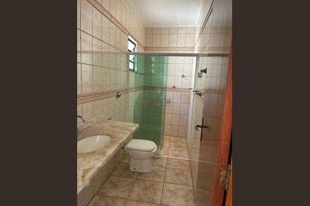 Casa à venda com 100m², 1 quarto e 2 vagas