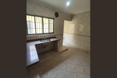 Casa à venda com 100m², 1 quarto e 2 vagas