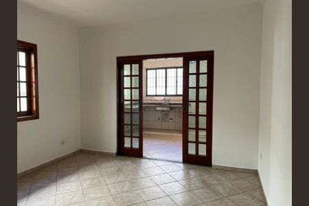 Casa à venda com 100m², 1 quarto e 2 vagas
