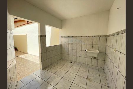 Casa à venda com 100m², 1 quarto e 2 vagas