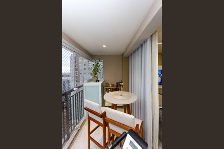 Apartamento à venda com 69m², 2 quartos e 2 vagas Apartamento à venda com 69m², 2 quartos e 2 vagasVaranda