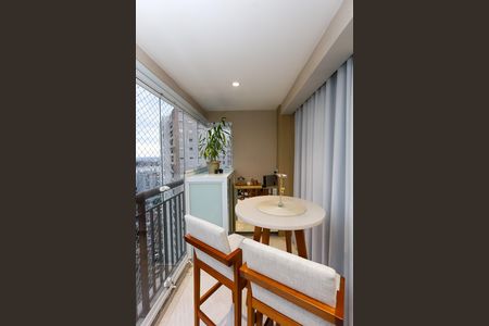 Varanda de apartamento à venda com 2 quartos, 69m² em Vila Andrade, São Paulo