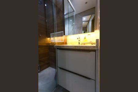 Apartamento à venda com 69m², 2 quartos e 2 vagas Apartamento à venda com 69m², 2 quartos e 2 vagasBanheiro da Suíte