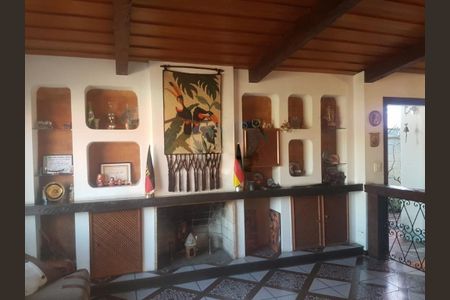 Casa à venda com 200m², 3 quartos e 4 vagas