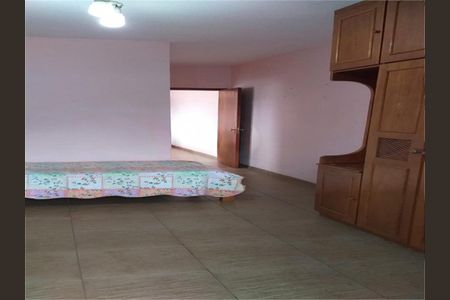Casa à venda com 3 quartos, 145m² em Chora Menino, São Paulo