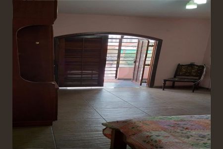 Casa à venda com 3 quartos, 145m² em Chora Menino, São Paulo