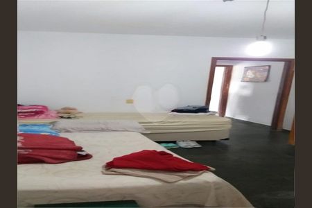 Casa à venda com 3 quartos, 145m² em Chora Menino, São Paulo