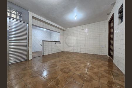 Casa à venda com 4 quartos, 170m² em Jardim Santa Cruz, São Paulo