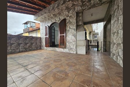 Casa à venda com 180m², 4 quartos e 2 vagas