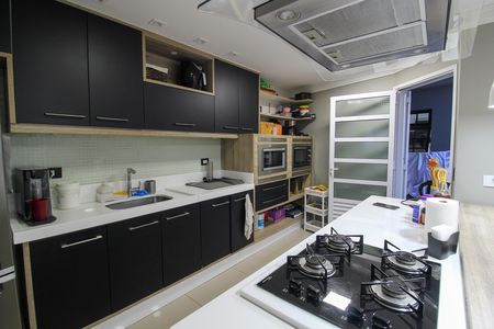 Cozinha de casa à venda com 3 quartos, 140m² em Ferreira, São Paulo