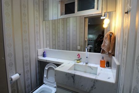 Lavabo de casa à venda com 3 quartos, 140m² em Ferreira, São Paulo