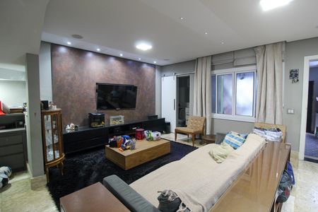 Sala de casa à venda com 3 quartos, 140m² em Ferreira, São Paulo