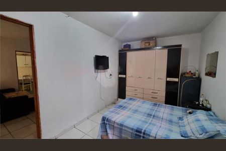Casa à venda com 4 quartos, 100m² em Jardim São Jorge, São Paulo