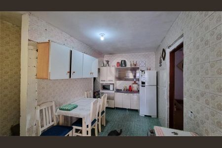Casa à venda com 100m², 4 quartos e 2 vagas