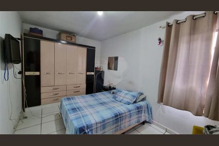 Casa à venda com 100m², 4 quartos e 2 vagas