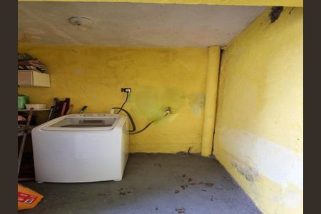 Casa à venda com 100m², 4 quartos e 2 vagas