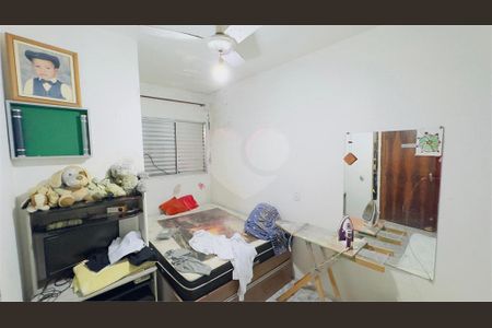 Casa à venda com 4 quartos, 140m² em Jardim Neide, São Paulo