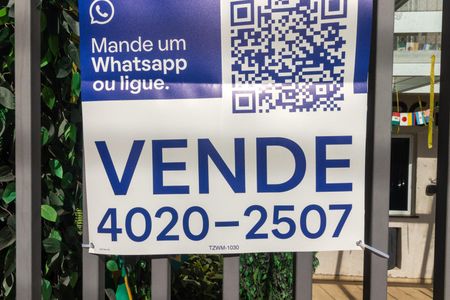 Apartamento à venda com 38m², 2 quartos e 1 vaga Apartamento à venda com 38m², 2 quartos e 1 vagaPlaca instalada