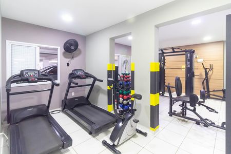 Apartamento à venda com 38m², 2 quartos e 1 vaga Apartamento à venda com 38m², 2 quartos e 1 vagaÁrea comum - Academia