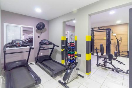 Apartamento à venda com 38m², 2 quartos e 1 vaga Apartamento à venda com 38m², 2 quartos e 1 vagaÁrea comum - Academia