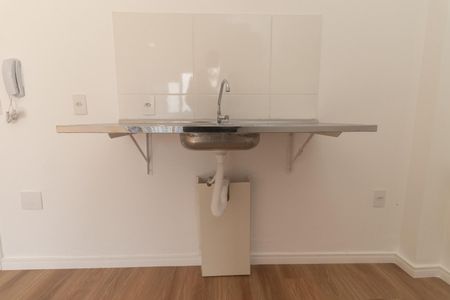 Cozinha de apartamento à venda com 2 quartos, 38m² em Vila Tolstoi, São Paulo