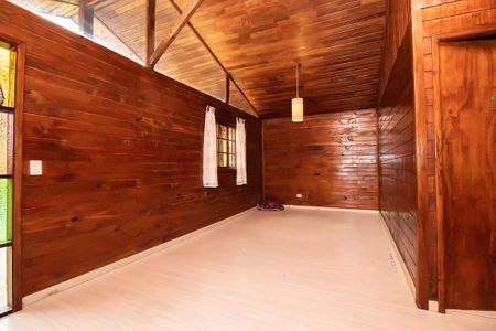 Sala de casa para alugar com 3 quartos, 180m² em Lindoia, Curitiba