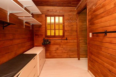 Casa para alugar com 180m², 3 quartos e 2 vagasCloset da suíte