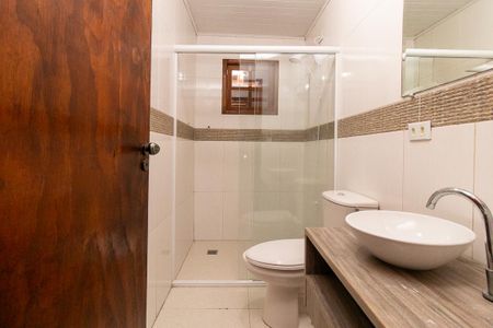 Casa para alugar com 180m², 3 quartos e 2 vagasBanheiro Social