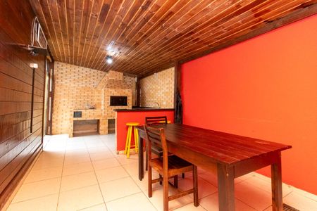 Casa para alugar com 180m², 3 quartos e 2 vagasÁrea comum - Churrasqueira