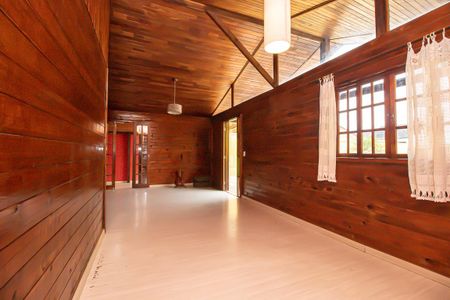 Casa para alugar com 180m², 3 quartos e 2 vagasSala