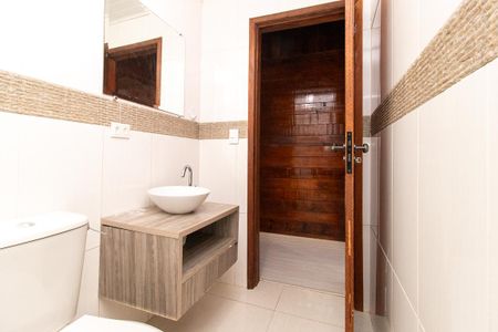 Casa para alugar com 180m², 3 quartos e 2 vagasBanheiro Social
