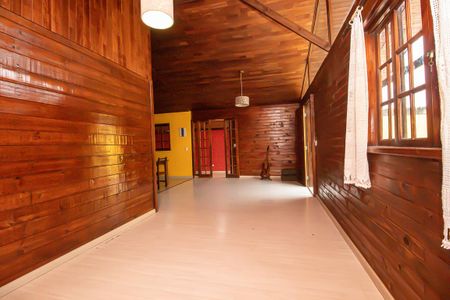Sala de casa para alugar com 3 quartos, 180m² em Lindoia, Curitiba