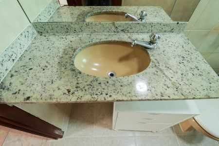 Apartamento para alugar com 52m², 2 quartos e sem vaga Apartamento para alugar com 52m², 2 quartos e sem vagaBanheiro