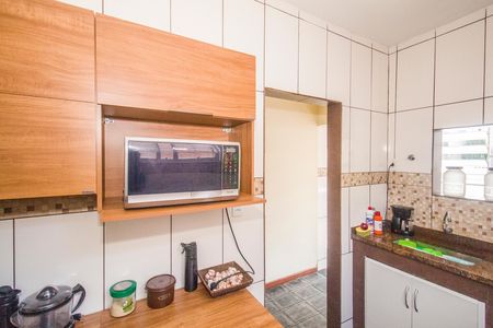 Casa para alugar com 360m², 3 quartos e 1 vagaCozinha