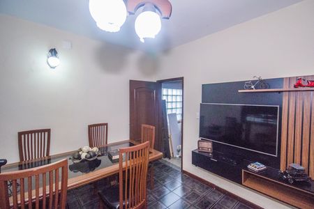 Sala de casa para alugar com 3 quartos, 360m² em Vila Valqueire, Rio de Janeiro