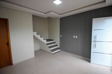 Casa para alugar com 2 quartos, 70m² em Jardim Mathilde, Sorocaba