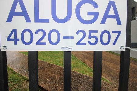 Casa para alugar com 70m², 2 quartos e 2 vagas
