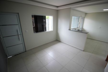 Casa para alugar com 70m², 2 quartos e 2 vagas