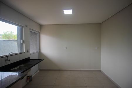 Casa para alugar com 70m², 2 quartos e 2 vagas