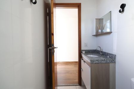 Apartamento para alugar com 50m², 2 quartos e sem vagaBanheiro
