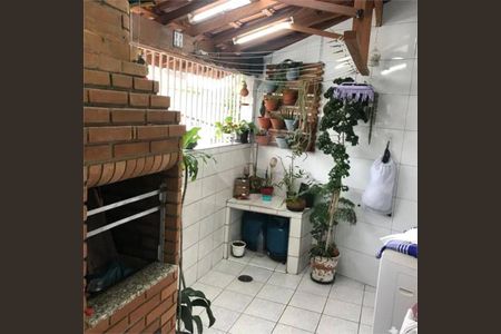 Casa à venda com 130m², 3 quartos e 2 vagas