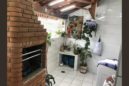 Casa à venda com 130m², 3 quartos e 2 vagas