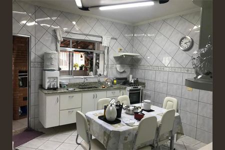 Casa à venda com 130m², 3 quartos e 2 vagas