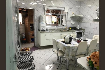 Casa à venda com 130m², 3 quartos e 2 vagas