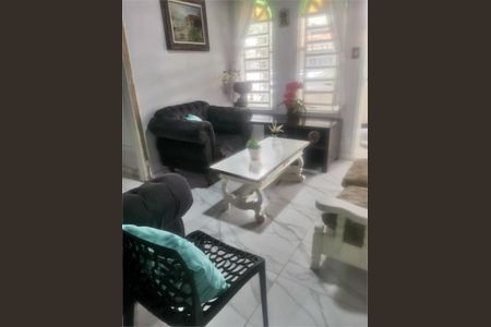 Casa à venda com 4 quartos, 123m² em Jardim das Flores, São Paulo